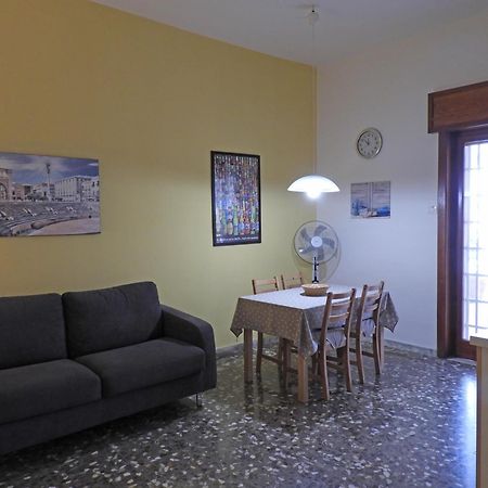 Oleandro E Glicine Appartement Lecce Buitenkant foto